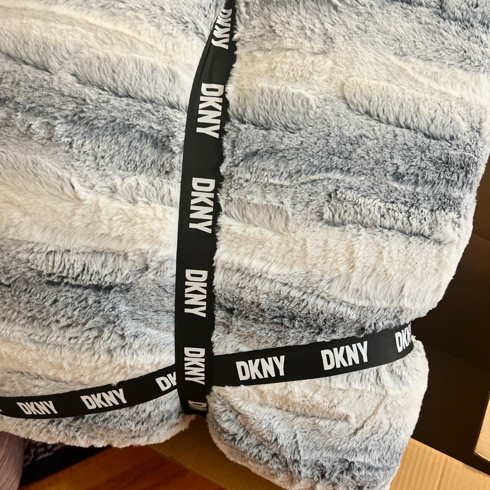 Comforter set brand new with tags including two over sized accent pillows